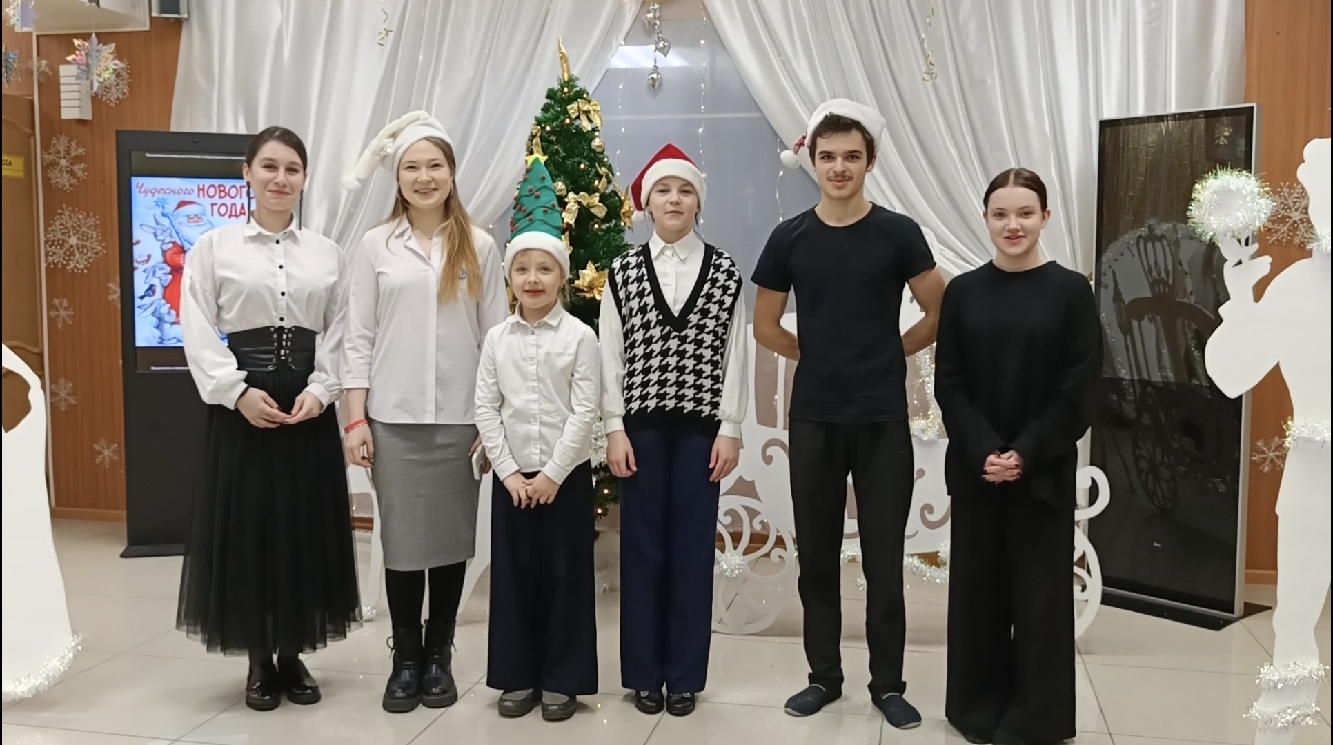 С наступающим Новым годом!.
